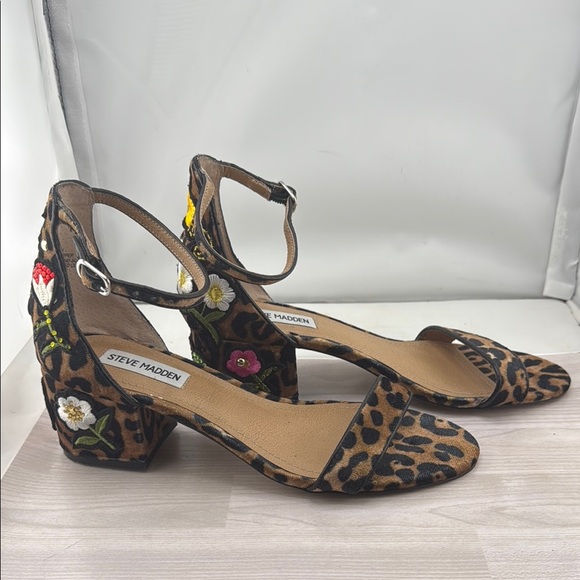 Steve Madden Brown and Black Heels - Picture 1 of 4